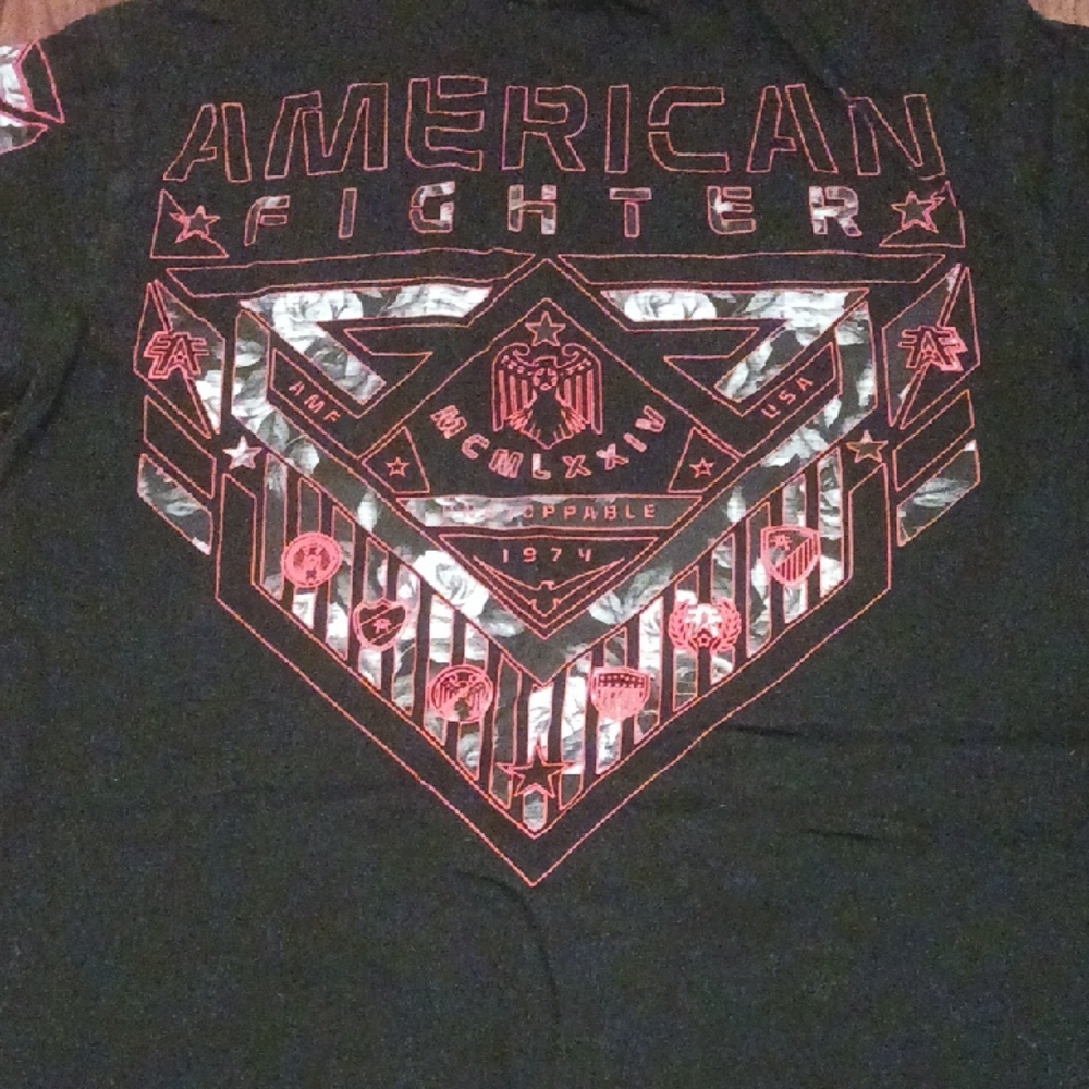 American Fighter Black and Red Graphic Tee - Picture 5 of 6